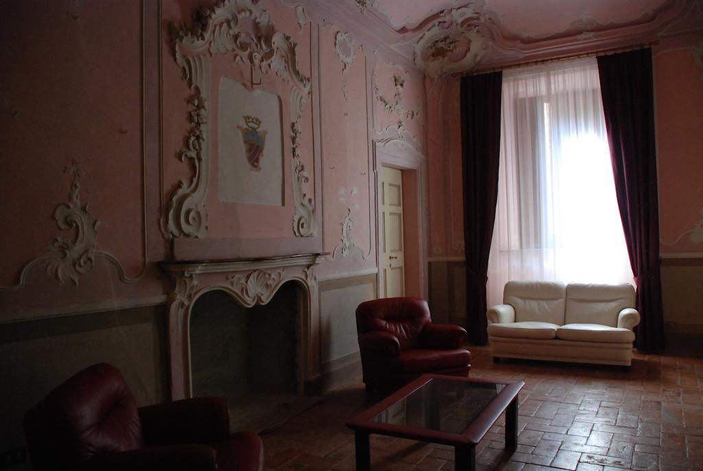 Bed and Breakfast Palazzo Bonfranceschi Belforte del Chienti Zewnętrze zdjęcie